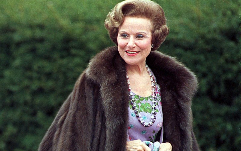 Pauline Phillips (a.k.a., Abigail Van Buren) looking glamorous in an undated photo.